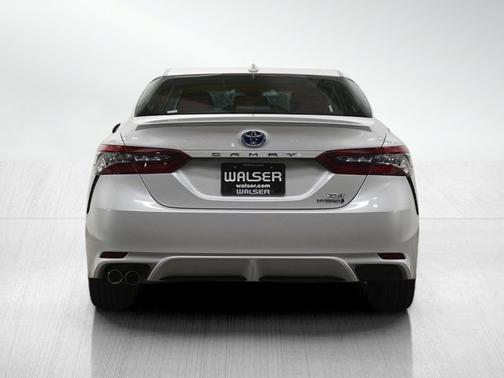 2021 Toyota Camry Hybrid XSE