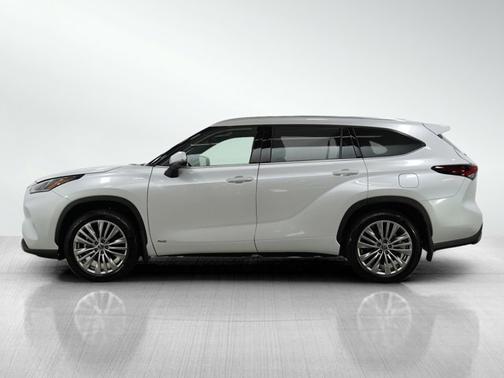 2025 Toyota Highlander Hybrid Hybrid Platinum