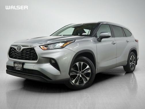 2025 Toyota Highlander XLE