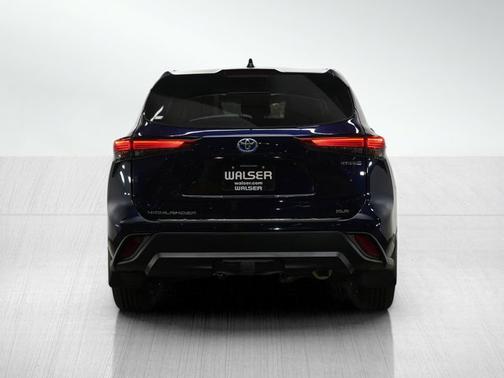 2023 Toyota Highlander Hybrid Hybrid XLE