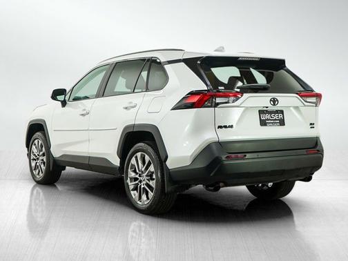 Wind Chill Pearl 2025 Toyota RAV4 XLE Premium