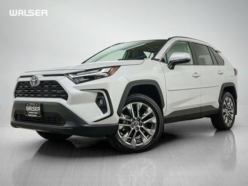 Wind Chill Pearl 2025 Toyota RAV4 XLE Premium