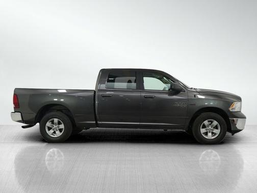 2020 RAM 1500 SLT