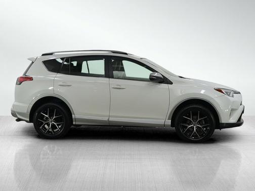 2016 Toyota RAV4 SE