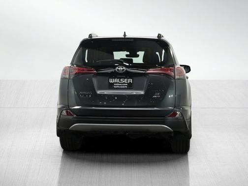 2018 Toyota RAV4 SE