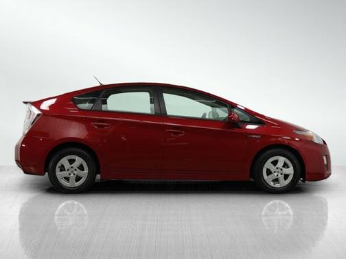 2010 Toyota Prius III