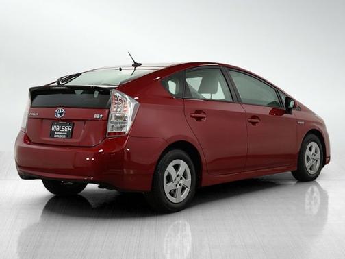 2010 Toyota Prius III
