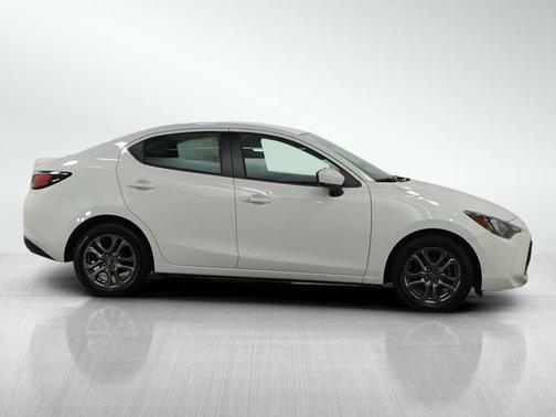 2019 Toyota Yaris Sedan LE
