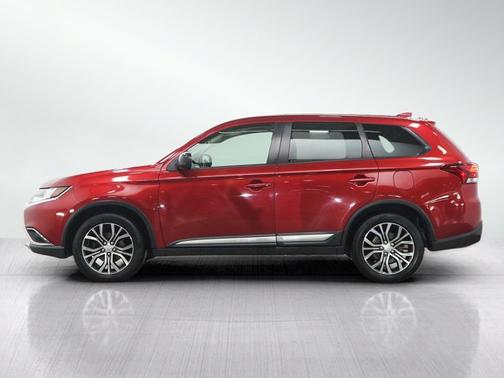 Red 2017 Mitsubishi Outlander ES