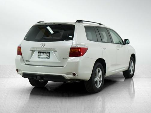 2010 Toyota Highlander Base