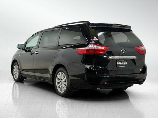2017 Toyota Sienna Limited Premium
