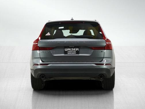 2021 Volvo XC60 Momentum