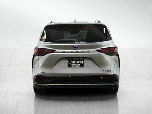 Celestial Silver Metallic 2024 Toyota Sienna Platinum