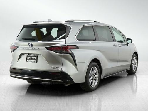 Celestial Silver Metallic 2024 Toyota Sienna Platinum