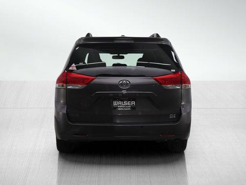 2014 Toyota Sienna XLE