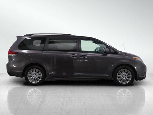 2014 Toyota Sienna XLE