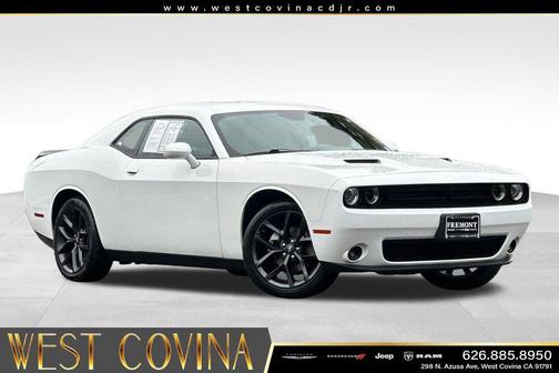 White Knuckle Clearcoat 2022 Dodge Challenger SXT