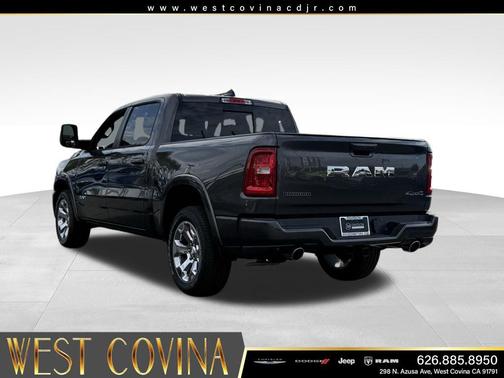 Granite Crystal Metallic Clearcoat 2026 RAM 1500 Big Horn/Lone Star
