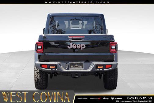 Black Clearcoat 2026 Jeep Gladiator Mojave 4x4