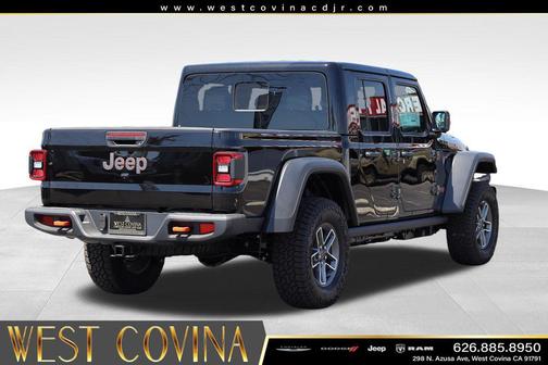 Black Clearcoat 2026 Jeep Gladiator Mojave 4x4