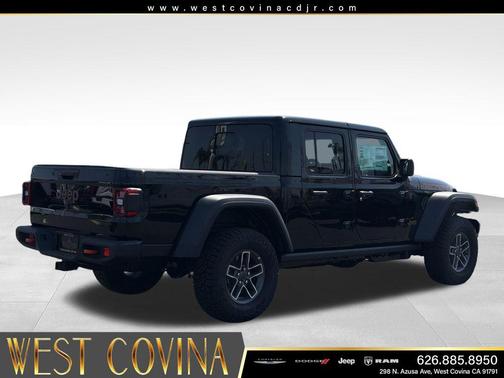 Black Clearcoat 2026 Jeep Gladiator Mojave 4x4