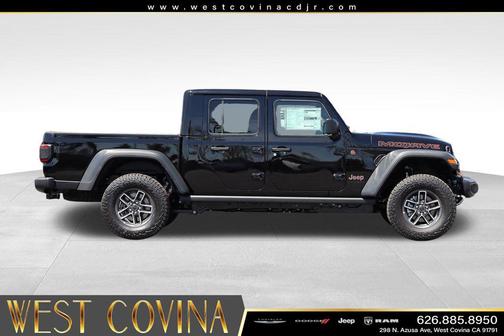 Black Clearcoat 2026 Jeep Gladiator Mojave 4x4