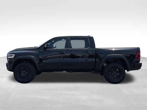 Diamond Black Crystal Pearlcoat 2026 RAM 1500 RHO Crew Cab 4x4 5'7' Box