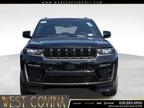Diamond Black Crystal Pearlcoat 2026 Jeep Grand Cherokee Limited