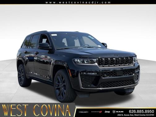 Diamond Black Crystal Pearlcoat 2026 Jeep Grand Cherokee Limited
