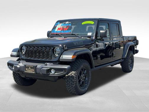 Black Clearcoat 2025 Jeep Gladiator Willys