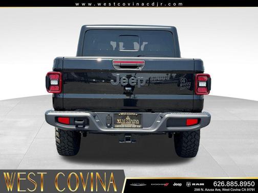 Black Clearcoat 2025 Jeep Gladiator Willys