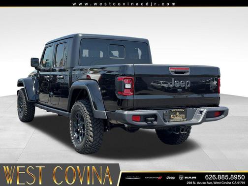 Black Clearcoat 2025 Jeep Gladiator Willys