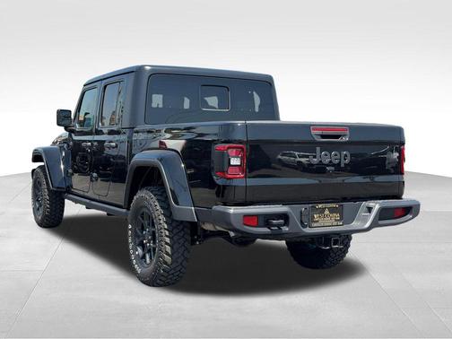 Black Clearcoat 2025 Jeep Gladiator Willys