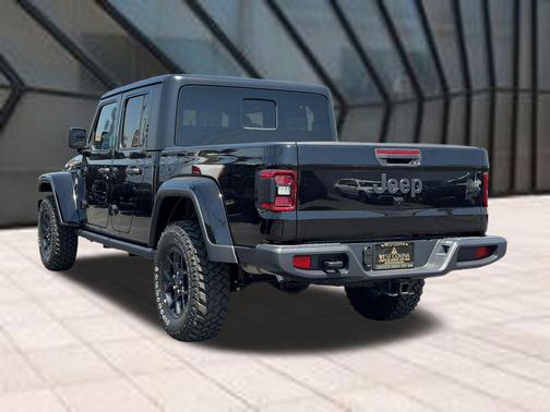 Black Clearcoat 2025 Jeep Gladiator Willys