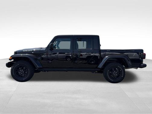 Black Clearcoat 2025 Jeep Gladiator Willys