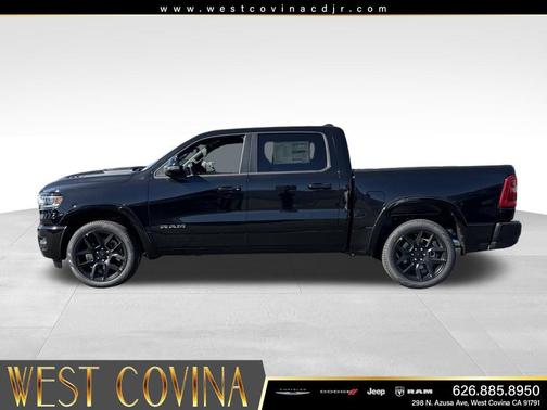 Diamond Black Crystal Pearlcoat 2026 RAM 1500 Laramie