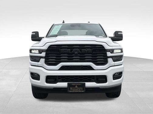 Bright White Clearcoat 2025 RAM 2500 Big Horn Crew Cab 4x4 6'4' Box