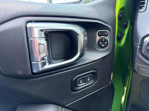 Mojito Clearcoat 2025 Jeep Wrangler Rubicon 392 Final Edition