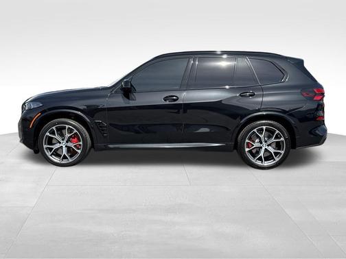 Black Sapphire Metallic 2026 BMW X5 M60i