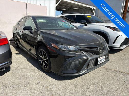 Midnight Black Metallic 2024 Toyota Camry SE