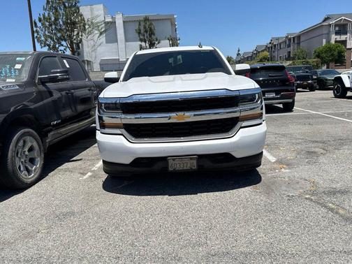 Summit White 2018 Chevrolet Silverado 1500 1LT