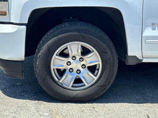 Summit White 2018 Chevrolet Silverado 1500 1LT