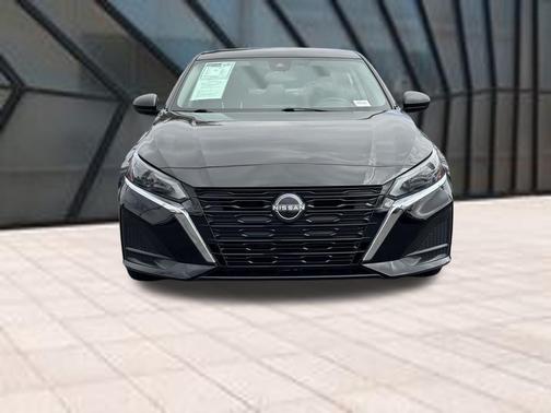 Super Black 2024 Nissan Altima 2.5 SV