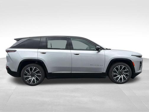 Silver Zynith Clearcoat 2025 Jeep Wagoneer S Limited