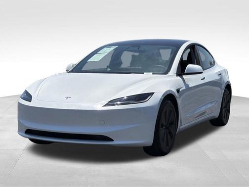 Pearl White 2025 Tesla Model 3 Long Range