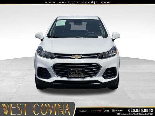 Summit White 2022 Chevrolet Trax LS