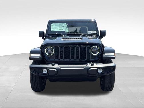 Black Clearcoat 2026 Jeep Gladiator Sport S