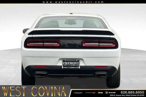 White Knuckle Clearcoat 2022 Dodge Challenger SXT