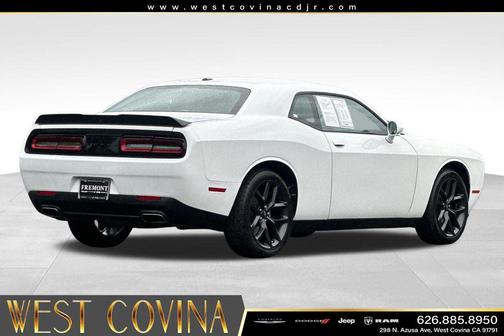 White Knuckle Clearcoat 2022 Dodge Challenger SXT