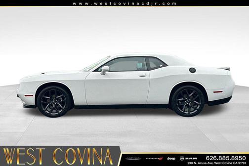 White Knuckle Clearcoat 2022 Dodge Challenger SXT